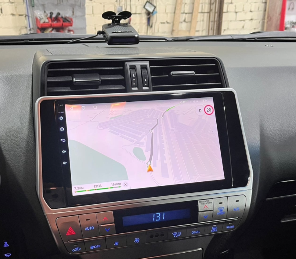 Переходная рамка Toyota Land Cruiser Prado 150 (2017-2021) (10")