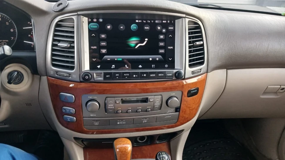 Штатная магнитола Teyes CC3 2K 4/64 Toyota Land Cruiser 100 (2002-2007) F2 Тип-C